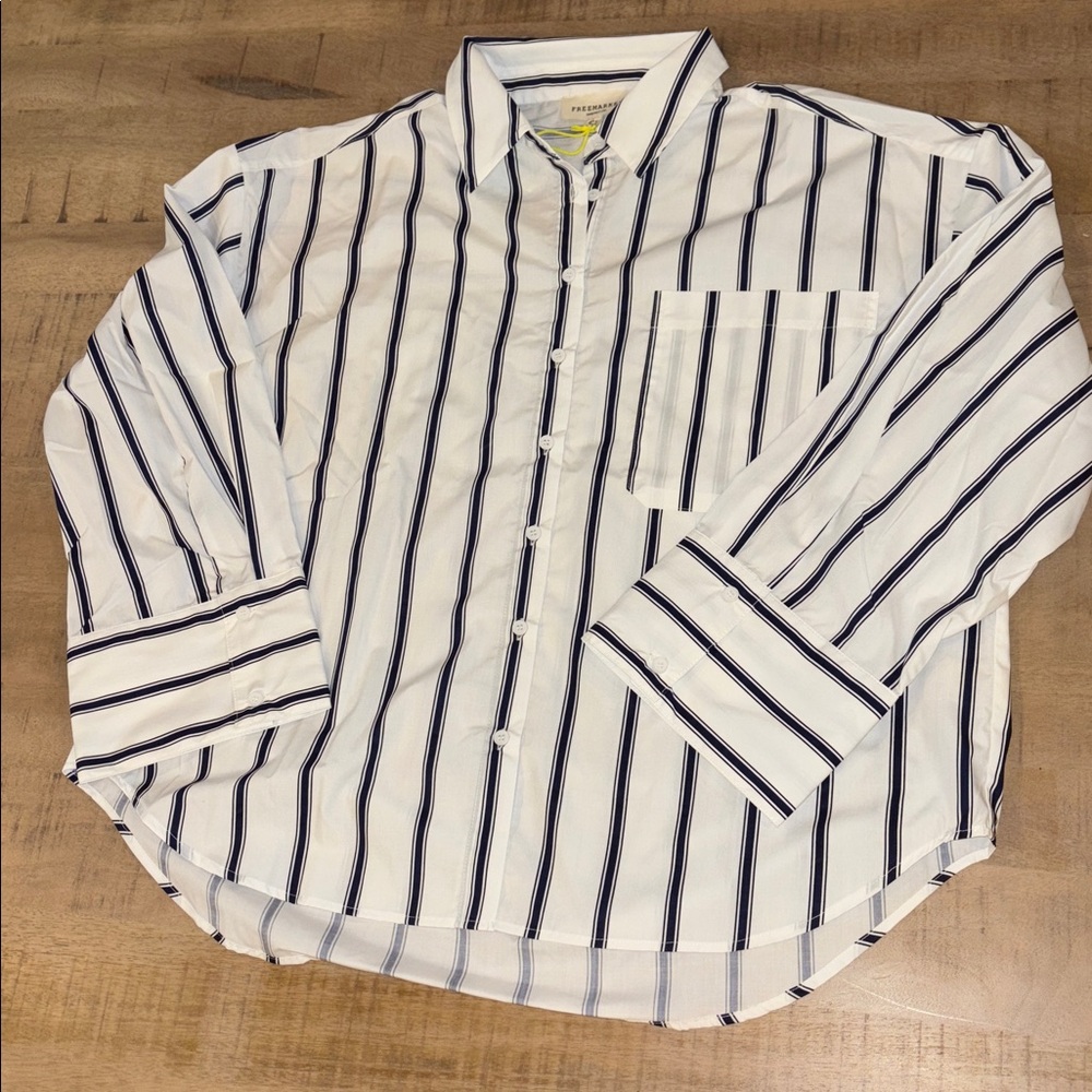 Navy & White Oversized Boutique Button-Front Top Large NWT NEW Preppy Classic - Picture 6 of 11